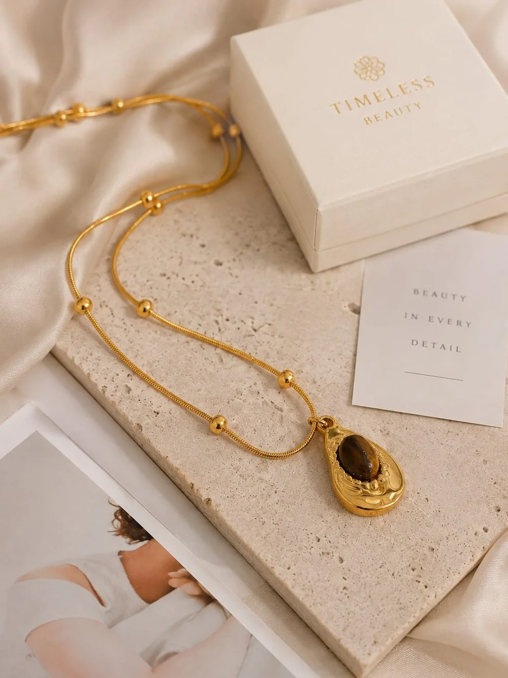 The Unbranded Brand elegant gold